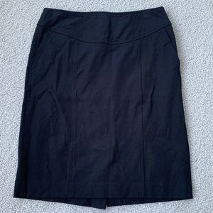 (Like New) Banana Republic Dress Pencil Skirt (Size 4)